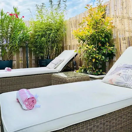 Apartmán Loft Atypique 130 M2 Clim Patio Couvert Et Terrasse Pkg Gratuit Tram A 5mn A Pied Un Acces Direct Au Centre-ville