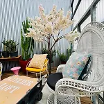 Loft Atypique 130 M2 Clim Patio Couvert Et Terrasse Pkg Gratuit Tram A 5mn A Pied Un Acces Direct Au Centre-ville Lägenhet *